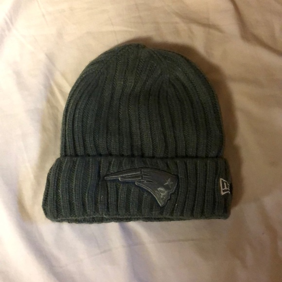 Patriots “salute to service” winter hat - Picture 1 of 4